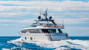 M/Y NOOR II - SAN LORENZO 102 ASYMMETRIC maximu guest cruising capacity is 10 but we recommend this boat for groups 2-8 persons.